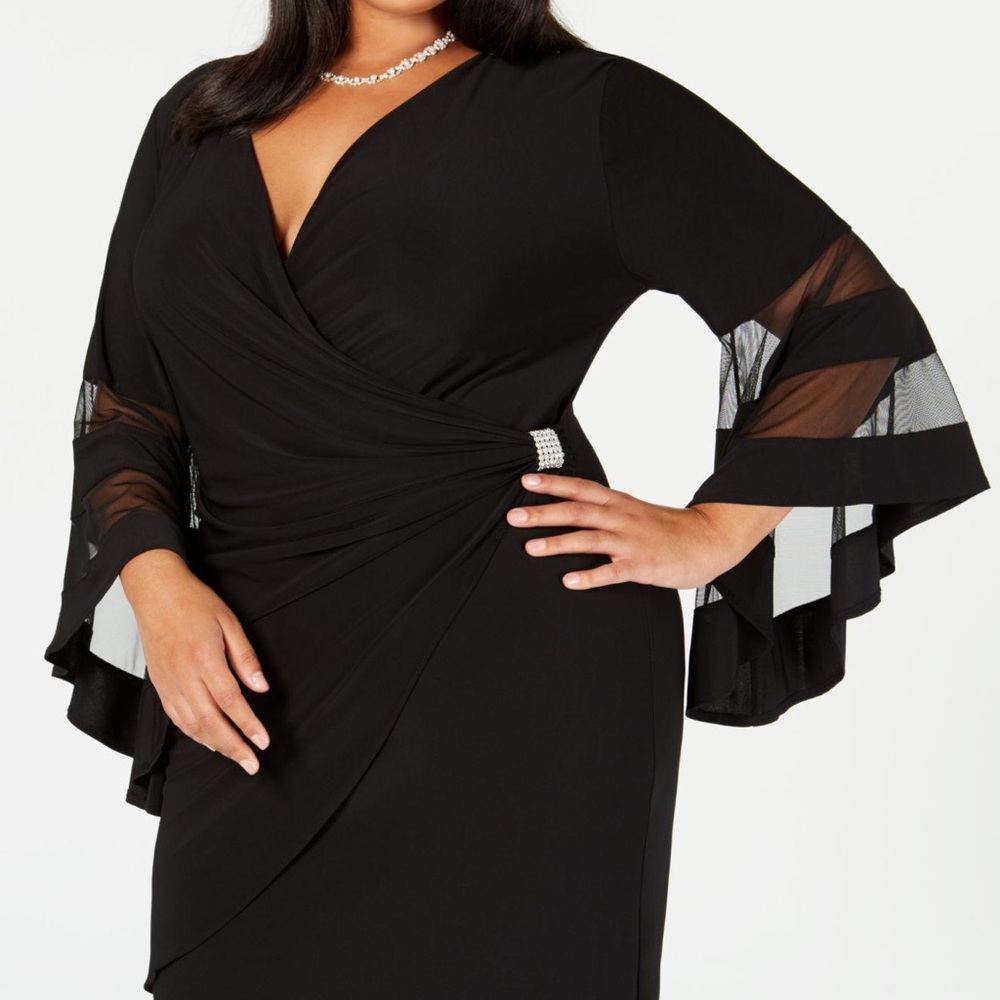 New with tags-R& M Richards Elegant Navy Dress size 16